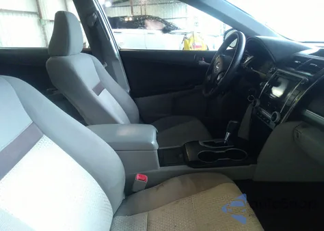 2012 Toyota Camry Le z USA, uszkodzony, nr VIN 4T1BF1FK2CU511773